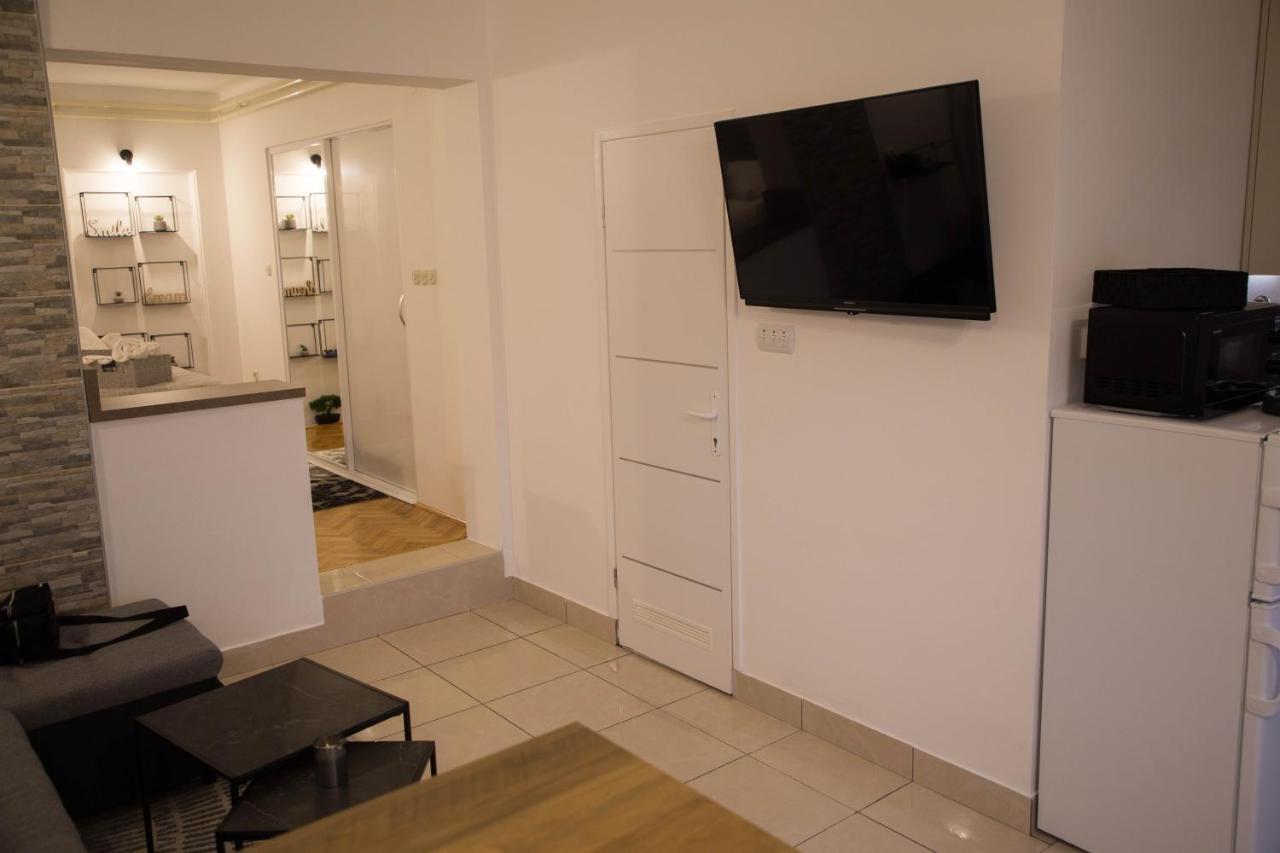 Studio Apartman Suburban Visnjevac Ngoại thất bức ảnh
