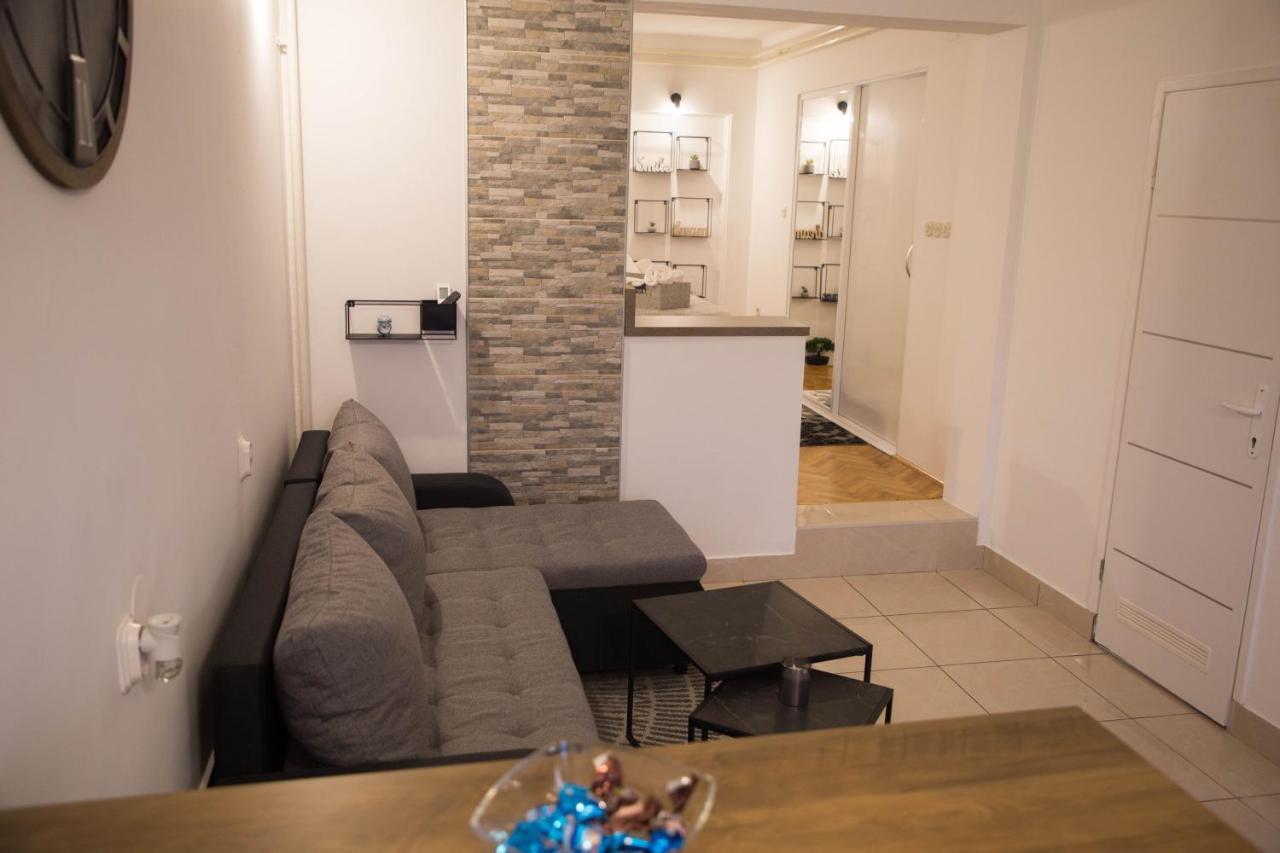 Studio Apartman Suburban Visnjevac Ngoại thất bức ảnh